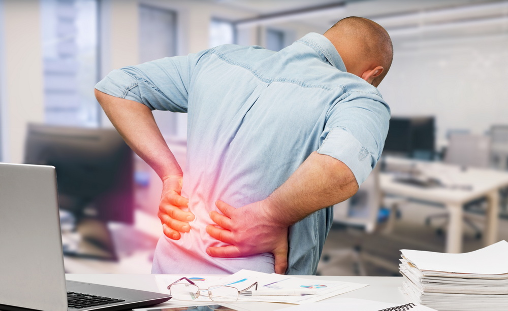 How RACZ Caudal Neurolysis Helps Relieve Back Pain